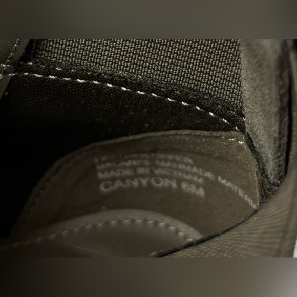 NEW Violet And Red‎ Gray Suede Canyon Booties Size 6M Boho Lagenlook Neutral - Picture 7 of 7